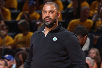 Los Boston Celtics sancionan durante un año a su entrenador, Ime Udoka